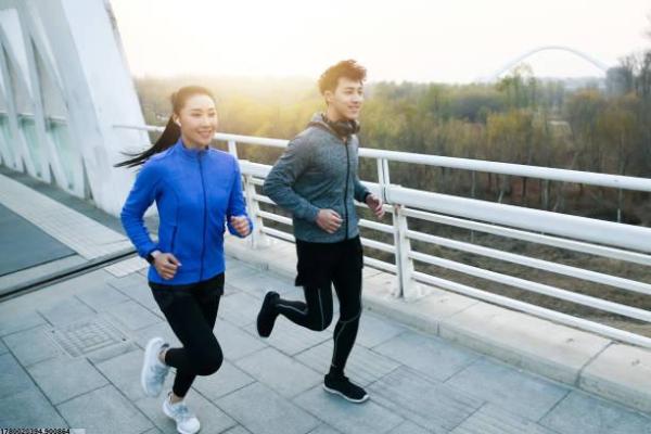 高危体育项目的危险系数与管理分析(图1)