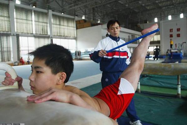 郫都一中中考体育项目的测试内容与时间安排
